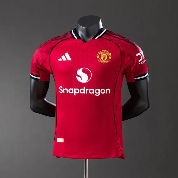 Camiseta de fútbol Manchester United 2025/26 LOCAL MANGA CORTA VERSION JUGADOR